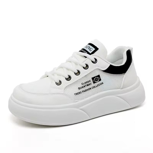 Zapatos Deportivos de Mujer con Cordones, Transpirables, de Malla, Blancos, con Suela Gruesa, Hechos en China, Tendencia de Moda - Product Image 1