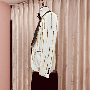 Nouvel ensemble de <span class=keywords><strong>costume</strong></span> formel pour <span class=keywords><strong>homme</strong></span> à simple boutonnage orné de perles, <span class=keywords><strong>costume</strong></span> de mariage <span class=keywords><strong>beige</strong></span> <span class=keywords><strong>3</strong></span> <span class=keywords><strong>pièces</strong></span> tendance - Product Image 4