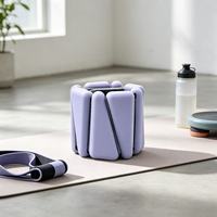 Lest de poignet unisexe triangulaires durables en silicone avec logo personnalisé et fermeture Velcro de la même couleur pour la vente en gros en studio