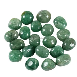 Penjualan langsung dari pabrik 20-30mm kuarsa Stroberi hijau Tumble batu Bled kristal alami batu palem berkilau untuk Yoga