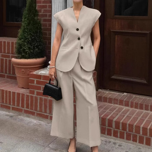 ชุดเสื้อกั๊กสีกากีกับกางเกงขายาวทรงกว้างสำหรับผู้หญิงทำงาน ชุดเซ็ต 2 ชิ้น แฟชั่น - Product Image 1