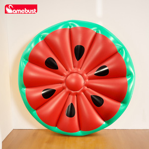 ห่วงยางว่ายน้ำรูปแตงโมแบบเป่าลม ยี่ห้อ Samebust สำหรับเล่นน้ำสนุกๆ วัสดุ PVC ใช้ได้ทั้งชายและหญิง - Product Image 1