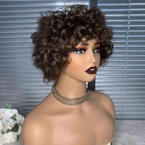 Perruques Bob Bouclées Naturelles de Qualité Supérieure 100% Cheveux Humains Couleur Naturelle avec Frange Sans Colle Boucles Fumi Egg Entièrement Fabriquées à la Machine - Product Image 2