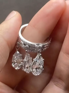 Bague de fiançailles de luxe en or blanc 14 carats avec diamant de laboratoire triple poire 1 carat, sertie pavé, bijou de mariée imposant - Product Image 2
