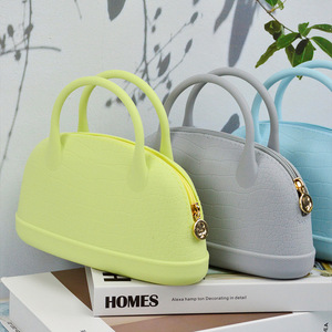 Borsa impermeabile all'ingrosso del trucco del Silicone della chiusura lampo all'aperto delle tendenze di moda del Silicone borsa cosmetica delle donne borse Tote per le donne - Product Image 4