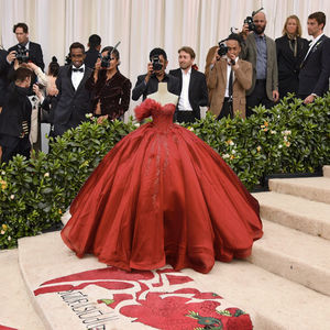 Abito <span class=keywords><strong>da</strong></span> <span class=keywords><strong>Sera</strong></span> <span class=keywords><strong>Vintage</strong></span> di Lusso in Raso con Scollatura a Cuore Vestidos De 15 Anos con Strascico Lungo fino a Terra Abito Quinceañera - Product Image 2