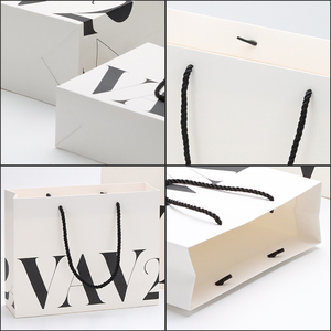Bolsas de Papel Reciclado Personalizadas y Sostenibles, Bolsas de Regalo Ecológicas para Ropa, Bolsas de Compra con Logotipo para Sudaderas - Product Image 3