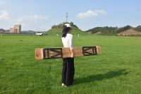 Ensemble table et banc pliables en bois de sapin massif avec support métallique renforcé pour l'extérieur, le jardin, la terrasse, le restaurant
