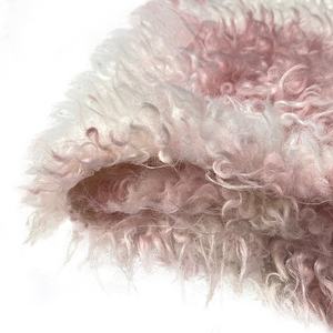 Jtfur <span class=keywords><strong>100</strong></span>% 폴리 에스테르 인조 모피 원단 의류 카펫 코트에 대한 슈퍼 소프트 사용자 정의 모피 원단 - Product Image 1