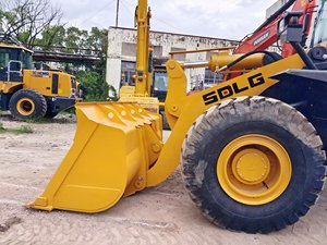 Modèle 2023, occasion 90% neuf, Chargeuse sur pneus SDLG L956F 956F de 5 tonnes, haute qualité, également disponible : Chargeuses-pelleteuses LG 956 956L 936 958F 958L à vendre - Product Image 3