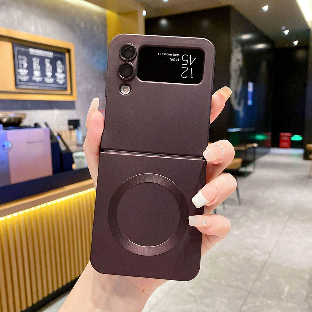 สีน้ำตาล