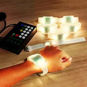 Benutzer definierte blinkende Fernbedienung LED Armband Steuerung LED Licht Armband DMX fern gesteuerte Party zubehör