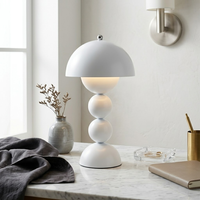 Lampe d'appoint sphérique brillante Funky Living Spaces, rechargeable sans fil, lampe de chevet décorative, lampe de bureau rétro en forme de dôme champignon