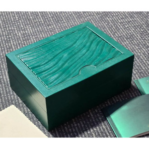 High End Green PU Watch Packaging Box Wholesale Brand Watch Gift Box Custom Embossed Logo Watch <b>Display</b> <b>Case</b> - Product Image 2