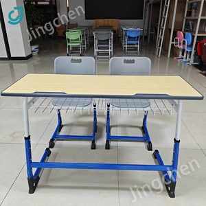Múltiples opciones de color en forma de C Juego de <span class=keywords><strong>escritorio</strong></span> y <span class=keywords><strong>silla</strong></span> escolar para niños para el aula básica Uso en el hogar o muebles escolares - Product Image 4