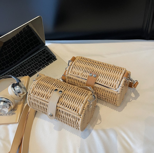 Bali été Vintage fait à la main paille <span class=keywords><strong>osier</strong></span> Boho téléphone portable <span class=keywords><strong>sac</strong></span> à bandoulière cylindrique <span class=keywords><strong>rond</strong></span> rotin femmes plage <span class=keywords><strong>sac</strong></span> à bandoulière - Product Image 1