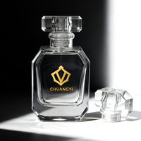 Vente en gros de flacons de parfum en verre carrés de luxe personnalisés, uniques et conçus sur mesure, avec vaporisateur à pompe, 30 ml, 50 ml, 100 ml, avec boîtes