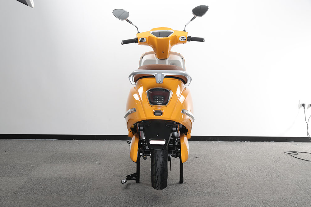 Scooter スノーボード、板（スノーボードシェイプ：ツインチップ