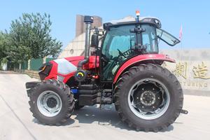 Mini-Traktor Landwirtschaft 4x4 Kleiner Traktor Mit Anbaugeräten Dieselmotor-Traktor zum Verkauf Qualitäts-Landmaschinen - Product Image 6