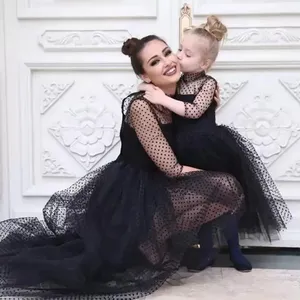 <span class=keywords><strong>Vestidos</strong></span> <span class=keywords><strong>de</strong></span> niña <span class=keywords><strong>de</strong></span> las flores Simple negro alto bajo madre hija puntos tul <span class=keywords><strong>para</strong></span> boda niñas desfile <span class=keywords><strong>vestidos</strong></span> <span class=keywords><strong>de</strong></span> comunión - Product Image 2