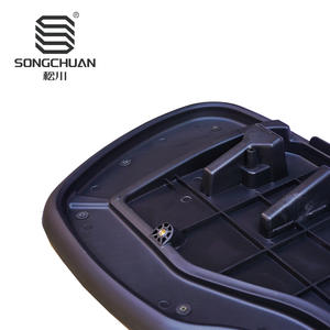 Coussins et oreillers de siège de voiturette de golf CIUBCAR beige à texture gaufrée, base avant en bois, dossier gainé de plastique, fabricant Pioneer - Product Image 4