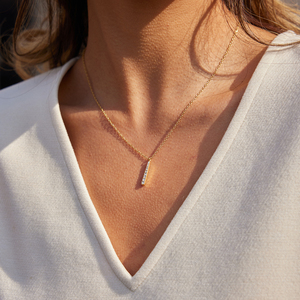 <span class=keywords><strong>Collana</strong></span> J&<span class=keywords><strong>D</strong></span> in acciaio inossidabile placcato <span class=keywords><strong>oro</strong></span> 18K PVD con pendente a goccia classico con strass bianchi - Product Image 2