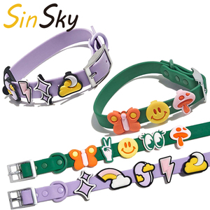 Collier et <span class=keywords><strong>laisse</strong></span> <span class=keywords><strong>pour</strong></span> chien SinSky imperméables et réglables en silicone, avec breloques en PVC et accessoires en caoutchouc DIY - Product Image 1