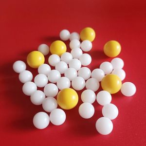 Rodamientos de bolas de plástico sólido de bajo precio de 4.7mm, 4.72mm, 4.73mm, 3/16, 4.5mm, 4.763mm, 4.74mm, 4.75mm PP POM PA66 Delrin para rieles de botellas de perfume/aceite - Product Image 1