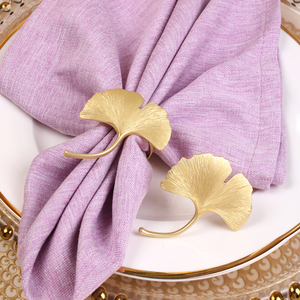 Vente en gros de faveurs de mariage personnalisées en stock, écologiques, en métal plaqué or, pour Pâques, la Saint-Valentin, anneau de serviette en forme de feuille de Ginkgo - Product Image 6