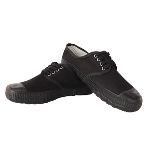 Chaussures de travail basses noires pour hommes, antidérapantes, résistantes à l'usure, couleur unie, protection des pieds pour le sport - Product Image 4