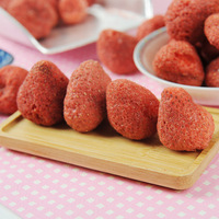 Gefreeze-droogde aardbeienballetjes groothandel fruitsnacks 500g Shandong oorsprong, op kamertemperatuur bewaarbaar, aardbeienplakjes
