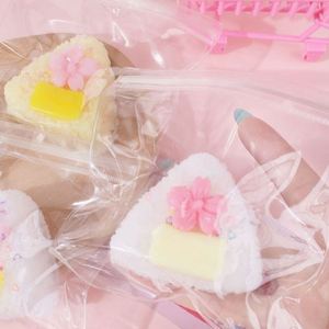 Juguete de simulación de sushi súper suave y de aspecto desgastado, divertido para amasar, simulación de comida, rollo de arroz y verduras, flor de cerezo, juguete de alta estética - Product Image 1