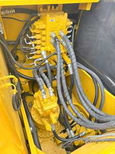 Excavatrice Komatsu PC130 à proportionnement précis pour le transport de boues - Product Image 6