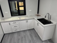 Maison conteneur de luxe en panneaux sandwich d'acier préfabriqués extensibles en bois, design moderne, respirante, installation rapide, hautement recommandée