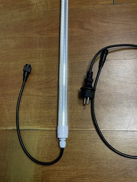Customized T8 LED grow light tube with waterproof full spectrum for plants vegetable lettuce spinach growing farm used