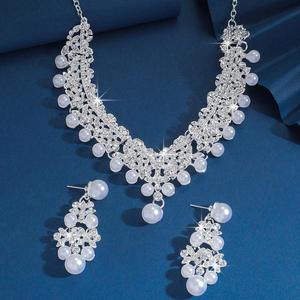 Elegante y Exagerado Conjunto de Collar y Pendientes de Novia con Circones, Estilo Romántico Retro Europeo y Americano |   Opciones de Venta al Por Mayor - Product Image 4