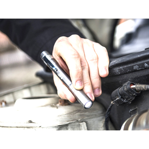 Linterna de aluminio de grado aeronáutico CAT CT 2210, 100 lúmenes - Product Image 5