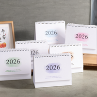 Nouveau Calendrier de Bureau 2026 Compact et Frais avec Horloge LCD, Mémo en Papier Imperméable, Couleurs Dégradées, Version Anglaise