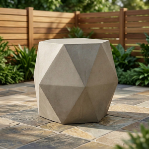 Mesa de Centro Moderna de Hormigón con Diseño Geométrico, Resistente para Exteriores, Diseño Contemporáneo para Patio o Espacio de Vida - Product Image 1