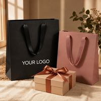 Sac fourre-tout en papier personnalisé pour salon de beauté, parfumerie, spa, saison des fêtes, avec poignée en ruban tissé, couleurs assorties, emballage cadeau en carton