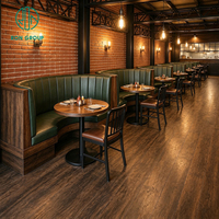 Meubles de restaurant sur mesure Ron Group, chaise en cuir, table ronde en bois, banquette demi-cercle de luxe commerciale