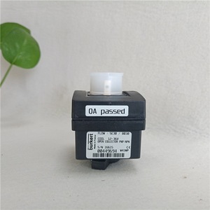 เซ็นเซอร์วัดการไหลของเบิร์กเคิร์ต รุ่น SE30 8030 12-36V PNP NPN สำหรับอุตสาหกรรม ป้องกันการหยุดการทำงานของท่อส่งน้ำ - Product Image 1