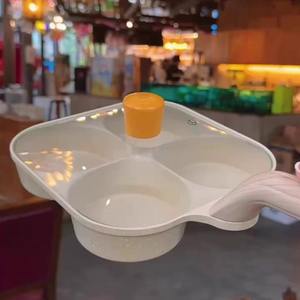 Poêle à œufs antiadhésive en pierre Maifan à quatre trous avec couvercle Compatible avec les cuisinières à induction Pour les hôtels et les restaurants Utilisation du petit-déjeuner - Product Image 2