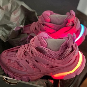 Nouvelles baskets plateforme épaisses 2026 entièrement roses avec empiècements en maille, style streetwear - Product Image 2