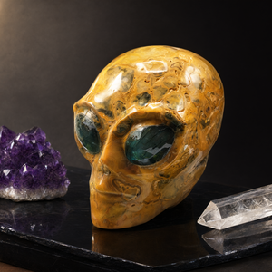 หัวเอเลี่ยนลายคริสตัล Crazy Lace Agate พร้อมดวงตาลาบราดอไรต์ - คริสตัลบำบัด - Product Image 3