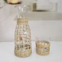 Vente en gros de cruche et verres d'eau potable de luxe en jonc de mer ensemble bouilloire à jus et verres faits à la main avec logo personnalisé