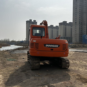 Mini Excavadora DOOSAN80 Usada Original de Corea, 8 Toneladas, Mini Excavadora de Segunda Mano para Granja y Jardín, Buen Precio en Oferta - Product Image 4