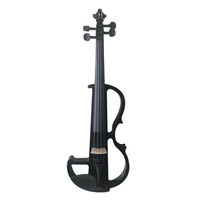 Les adultes apprennent à jouer du violon électrique électroacoustique noir et blanc pour les performances sur scène.