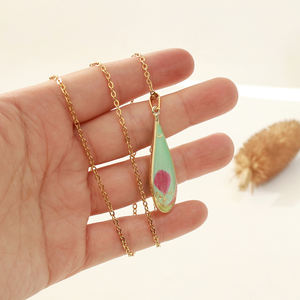 Kalung liontin Resin mawar baja tahan karat buatan tangan perhiasan bunga epoksi Resin kalung bunga padat untuk pasangan wanita - Product Image 6