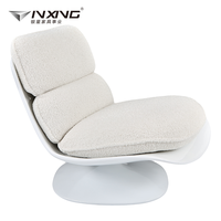 Fauteuil de loisir en tissu de coton blanc de style italien moderne avec pieds en métal blanc pour le salon d'un appartement